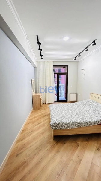 Aylıq Kirayə 2 otaqlı Yeni Tikili bina evi  70m², Bakı