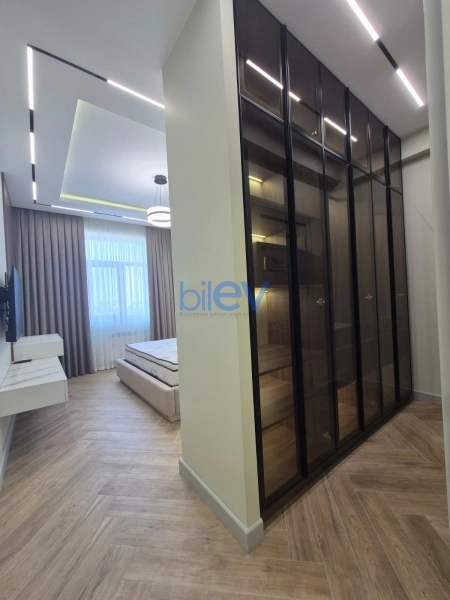 Aylıq Kirayə 3 otaqlı Yeni Tikili bina evi  130m², Bakı