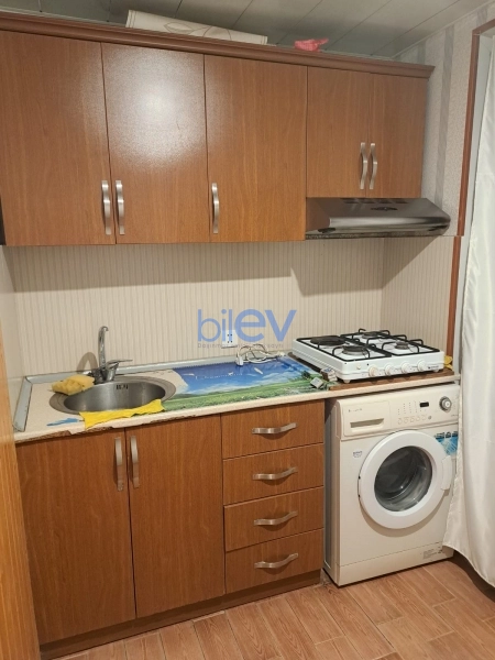 Aylıq Kirayə 1 otaqlı Köhnə Tikili bina evi  32m², Bakı