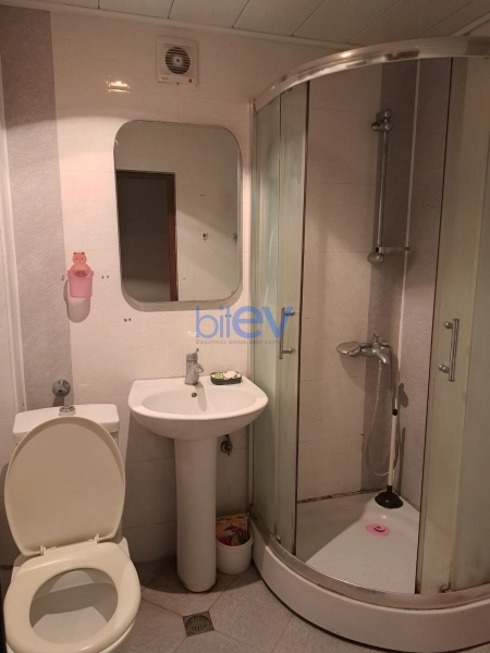 Aylıq Kirayə 1 otaqlı Köhnə Tikili bina evi  32m², Bakı
