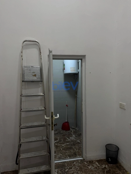 Aylıq Kirayə 2 otaqlı Köhnə Tikili bina evi  60m², Bakı