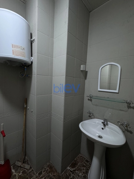 Aylıq Kirayə 2 otaqlı Köhnə Tikili bina evi  60m², Bakı