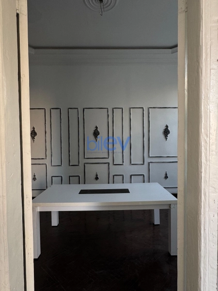Aylıq Kirayə 2 otaqlı Köhnə Tikili bina evi  60m², Bakı