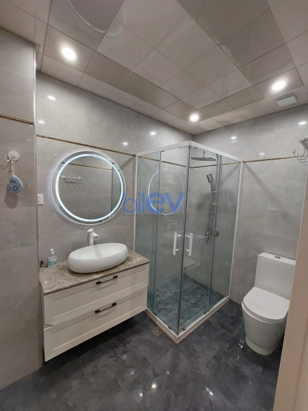 Aylıq Kirayə 3 otaqlı Yeni Tikili bina evi  87m², Bakı