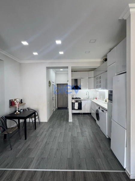 Aylıq Kirayə 2 otaqlı Yeni Tikili bina evi  70m², Bakı