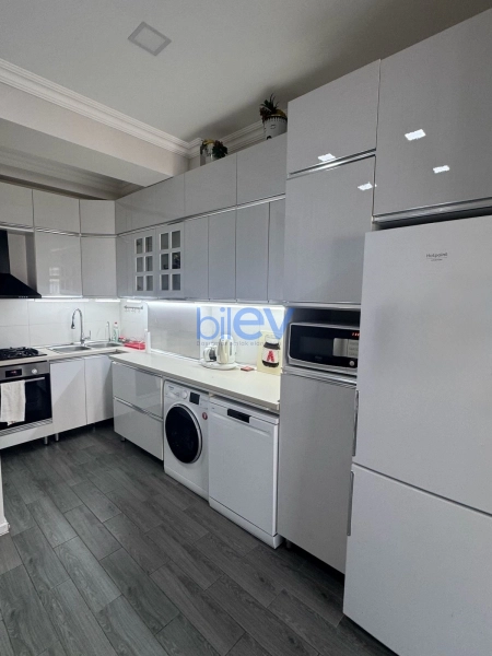 Aylıq Kirayə 2 otaqlı Yeni Tikili bina evi  70m², Bakı