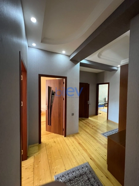 Aylıq Kirayə 2 otaqlı Köhnə Tikili bina evi  85m², Bakı