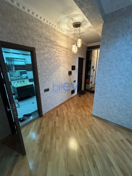 Aylıq Kirayə 3 otaqlı Yeni Tikili bina evi  170m², Bakı