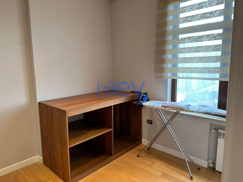 Aylıq Kirayə 3 otaqlı Yeni Tikili bina evi  170m², Bakı