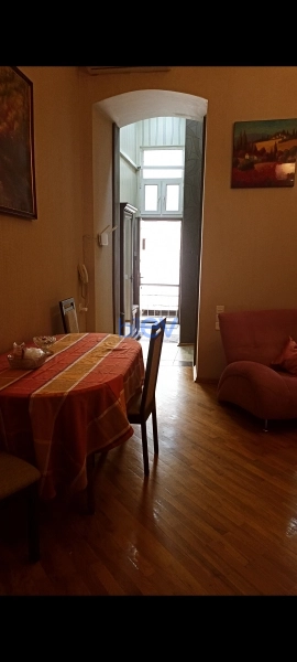 Satış 2 otaqlı Köhnə Tikili bina evi  54m², Bakı