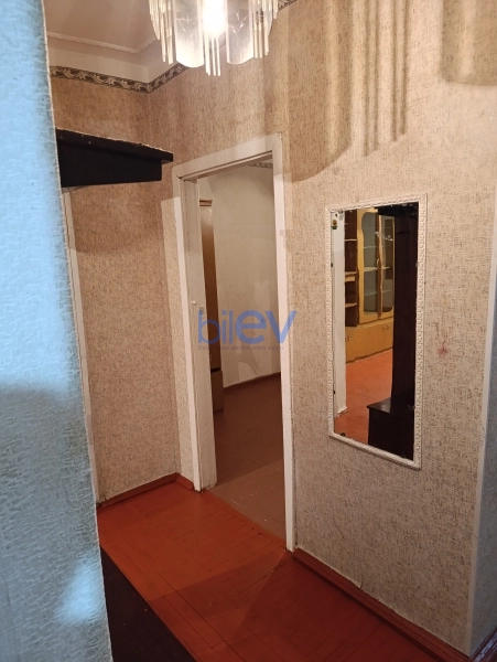 Aylıq Kirayə 2 otaqlı Köhnə Tikili bina evi  60m², Bakı