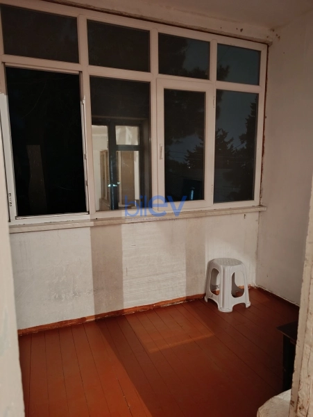 Aylıq Kirayə 2 otaqlı Köhnə Tikili bina evi  60m², Bakı