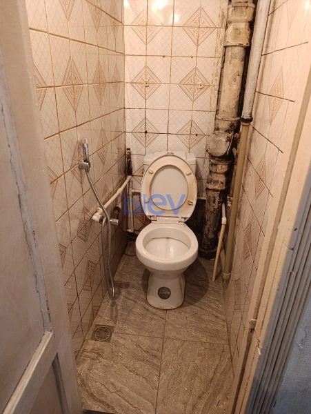 Aylıq Kirayə 2 otaqlı Köhnə Tikili bina evi  60m², Bakı