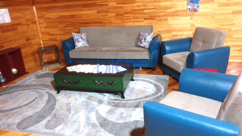 Aylıq Kirayə 6 otaqlı Həyət evi  300m², Bakı