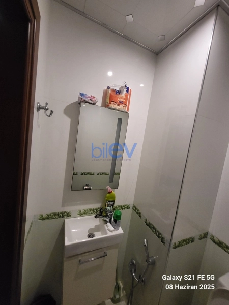 Aylıq Kirayə 2 otaqlı Yeni Tikili bina evi  90m², Bakı
