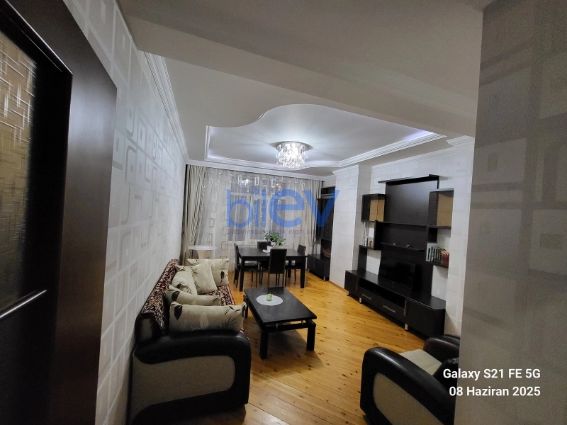 Aylıq Kirayə 2 otaqlı Yeni Tikili bina evi  90m², Bakı