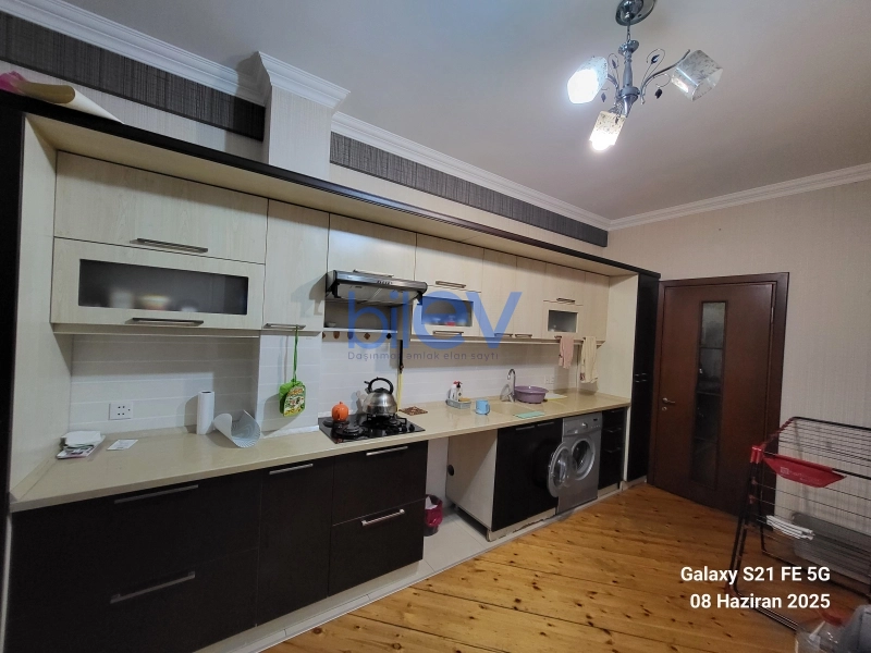 Aylıq Kirayə 2 otaqlı Yeni Tikili bina evi  90m², Bakı