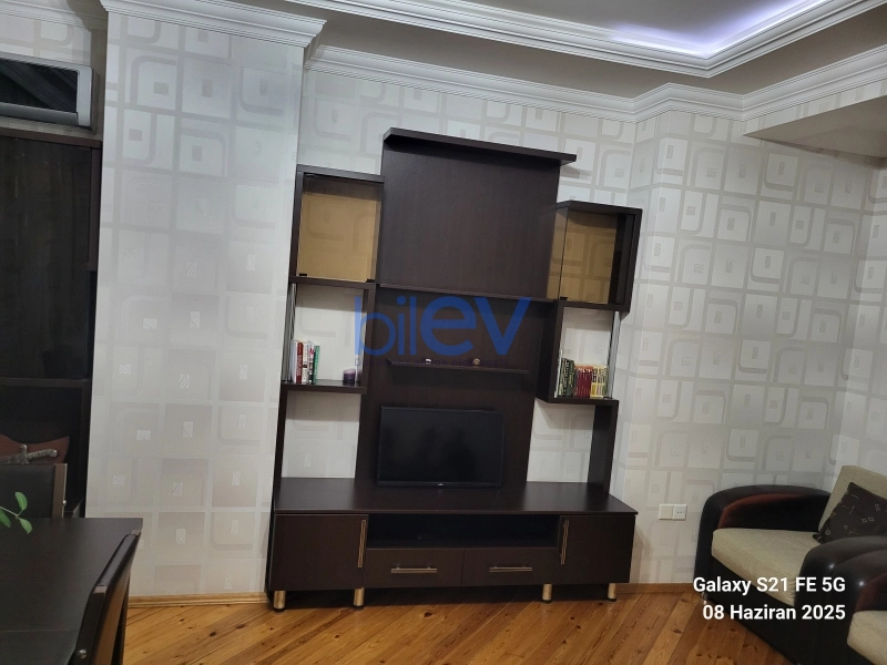 Aylıq Kirayə 2 otaqlı Yeni Tikili bina evi  90m², Bakı