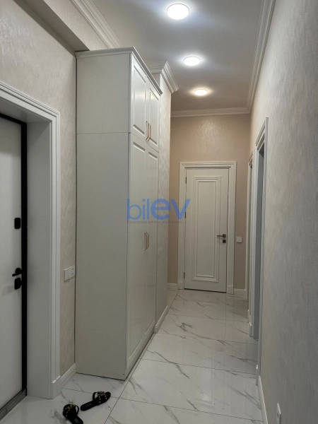 Aylıq Kirayə 2 otaqlı Yeni Tikili bina evi  80m², Bakı