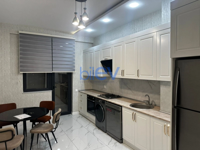 Aylıq Kirayə 2 otaqlı Yeni Tikili bina evi  80m², Bakı
