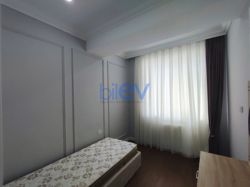 Aylıq Kirayə 3 otaqlı Yeni Tikili bina evi  110m², Bakı