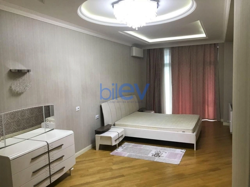 Aylıq Kirayə 3 otaqlı Yeni Tikili bina evi  215m², Bakı