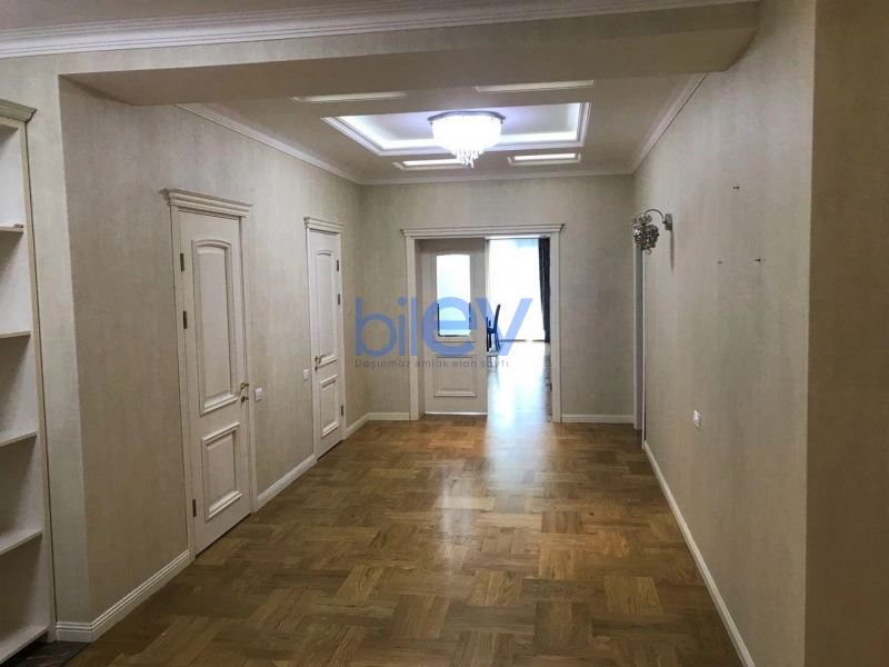Aylıq Kirayə 3 otaqlı Yeni Tikili bina evi  215m², Bakı