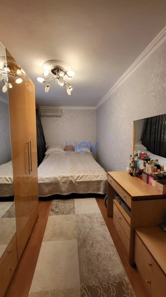 Satış 2 otaqlı Köhnə Tikili bina evi  55m², Bakı