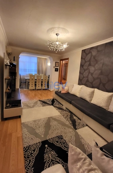 Satış 2 otaqlı Köhnə Tikili bina evi  55m², Bakı