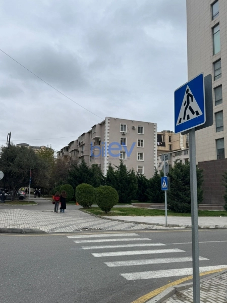 Satış 2 otaqlı Köhnə Tikili bina evi  55m², Bakı