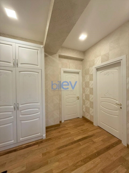 Aylıq Kirayə 2 otaqlı Yeni Tikili bina evi  102m², Bakı