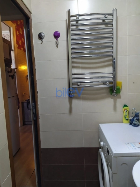 Aylıq Kirayə 2 otaqlı Köhnə Tikili bina evi  60m², Bakı