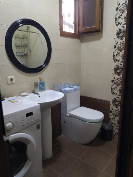 Aylıq Kirayə 2 otaqlı Köhnə Tikili bina evi  60m², Bakı