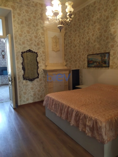 Aylıq Kirayə 2 otaqlı Köhnə Tikili bina evi  60m², Bakı