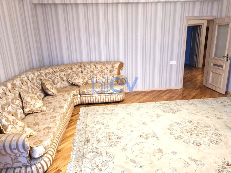 Aylıq Kirayə 3 otaqlı Yeni Tikili bina evi  143m², Bakı