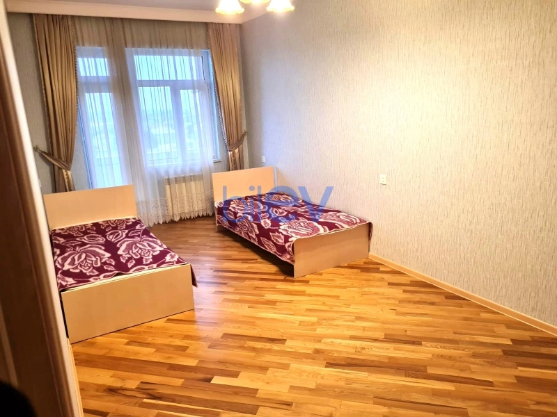 Aylıq Kirayə 3 otaqlı Yeni Tikili bina evi  143m², Bakı
