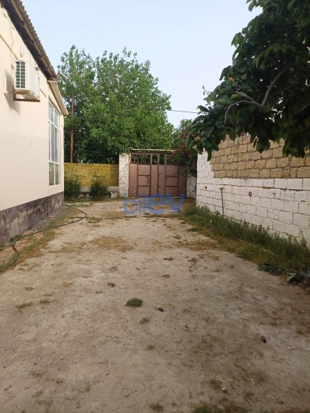 Aylıq Kirayə 2 otaqlı Köhnə Tikili bina evi  m², Bakı