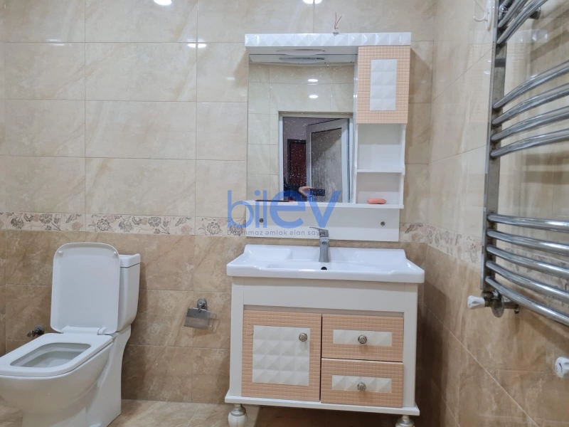 Aylıq Kirayə 3 otaqlı Yeni Tikili bina evi  143m², Bakı