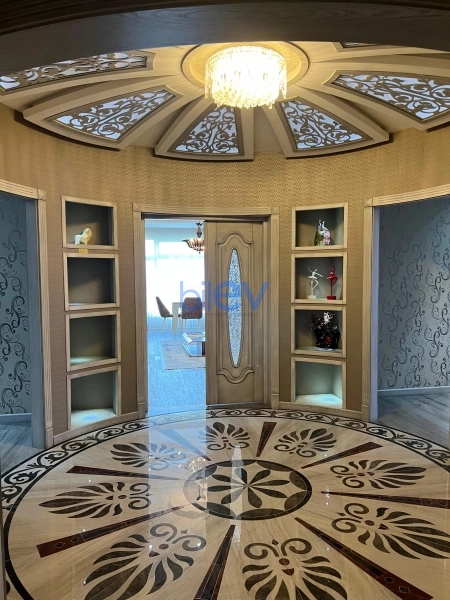 Aylıq Kirayə 4 otaqlı Yeni Tikili bina evi  150m², Bakı