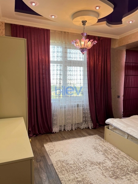 Aylıq Kirayə 4 otaqlı Yeni Tikili bina evi  150m², Bakı