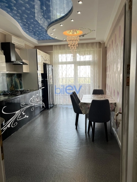 Aylıq Kirayə 4 otaqlı Yeni Tikili bina evi  150m², Bakı