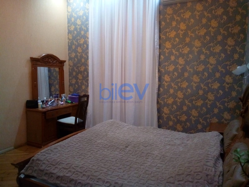 Aylıq Kirayə 4 otaqlı Köhnə Tikili bina evi  120m², Bakı