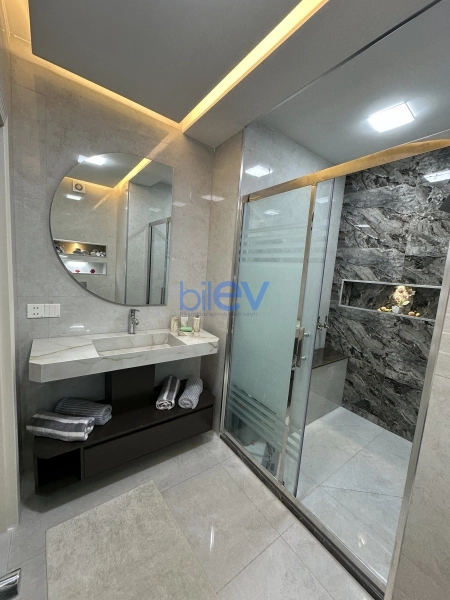 Aylıq Kirayə 3 otaqlı Yeni Tikili bina evi  110m², Bakı