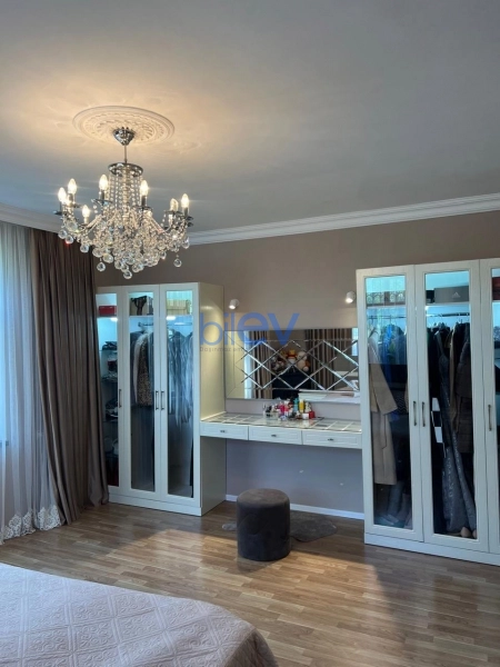 Aylıq Kirayə 2 otaqlı Köhnə Tikili bina evi  70m², Bakı