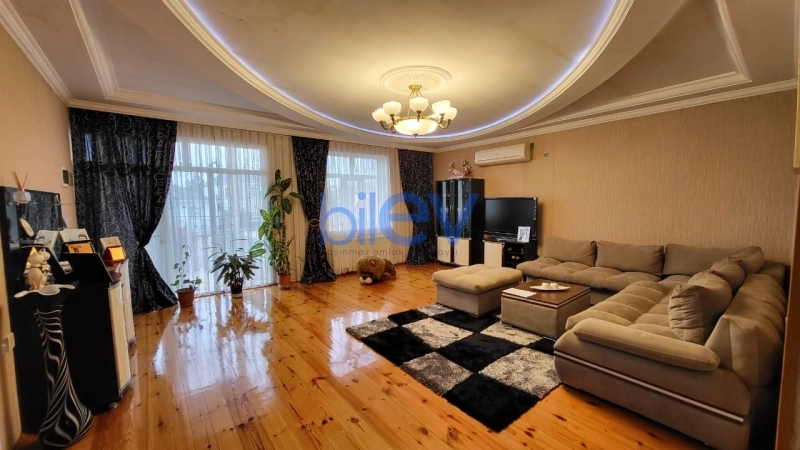 Satış 7 otaqlı Həyət evi  220m², Bakı