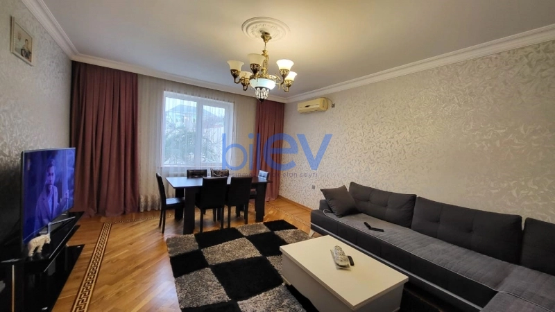 Satış 7 otaqlı Həyət evi  220m², Bakı