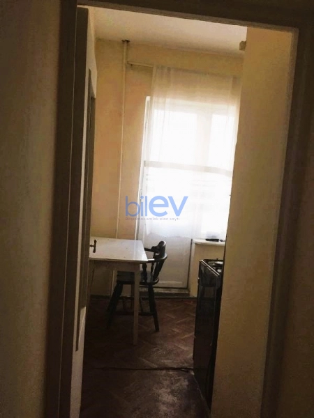 Aylıq Kirayə 1 otaqlı Köhnə Tikili bina evi  40m², Bakı