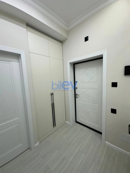 Aylıq Kirayə 2 otaqlı Köhnə Tikili bina evi  65m², Bakı