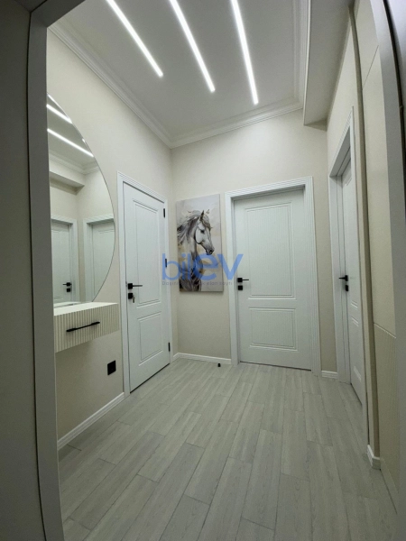 Aylıq Kirayə 2 otaqlı Köhnə Tikili bina evi  65m², Bakı