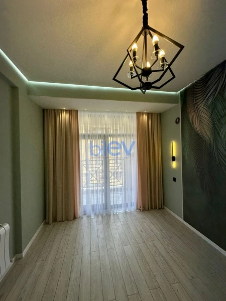 Aylıq Kirayə 2 otaqlı Köhnə Tikili bina evi  65m², Bakı